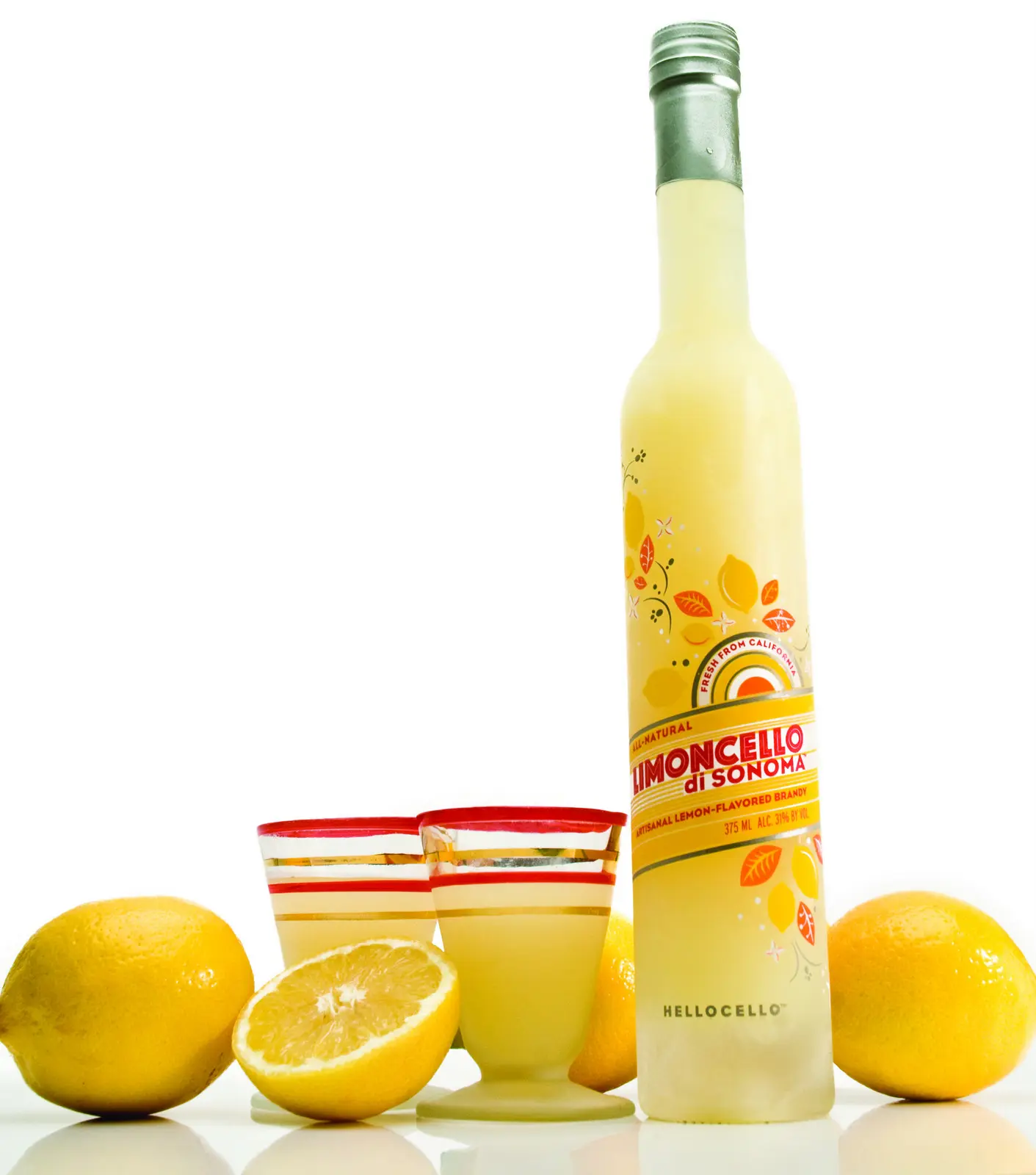 Hellocello Limoncello di Sonoma with fresh lemons